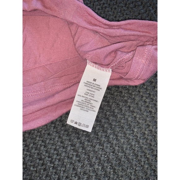 Pink lightweight top - Picture 3 of 3